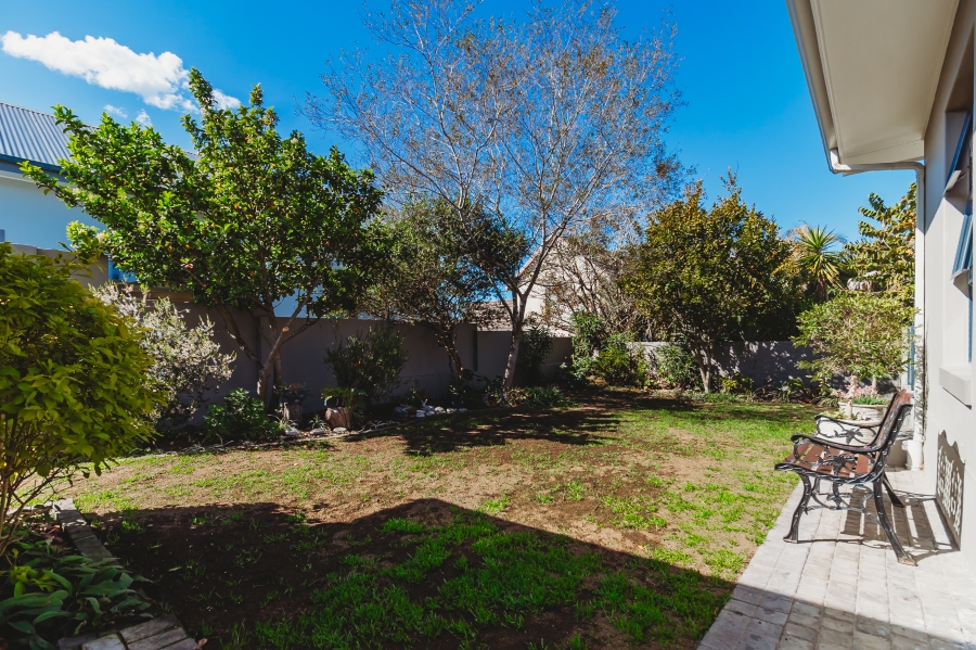 3 Bedroom Property for Sale in Kraaibosch Country Estate Western Cape